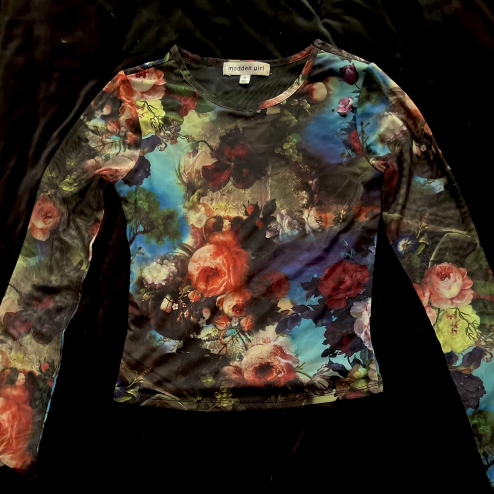 Women’s shirt